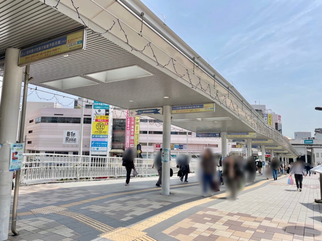 JR高槻駅南側人工デッキ