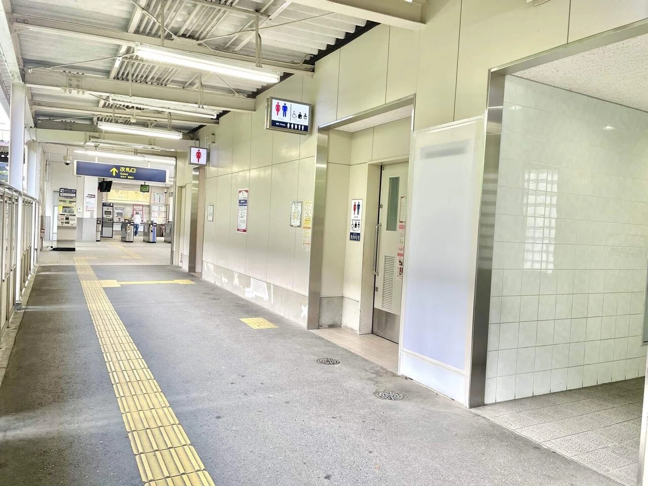 上牧駅トイレ