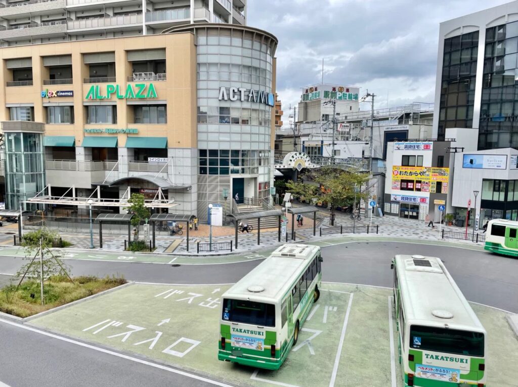 JR高槻駅北