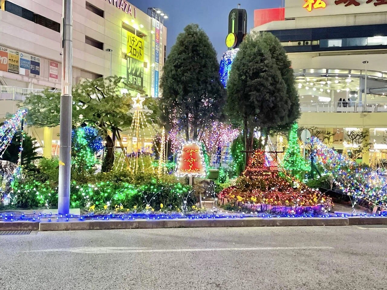 高槻駅南口ロータリーイルミネーション